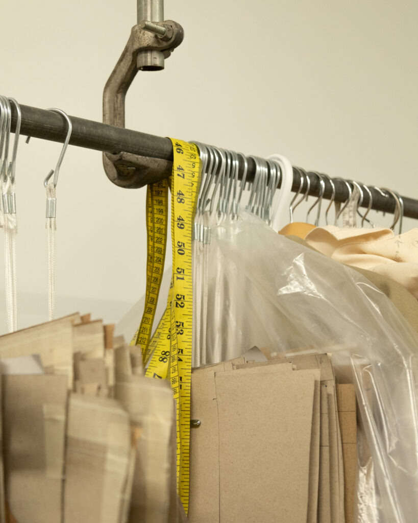 02 Artisanat Face A La Suconsommation LaBrie Constance LR 819x1024